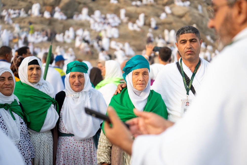 Pilgrims gather at Mount Arafat to offer prayers during the annual Hajj pilgrimage on June 5, 2025. (Abdulrahman Alshalhoub/AN)