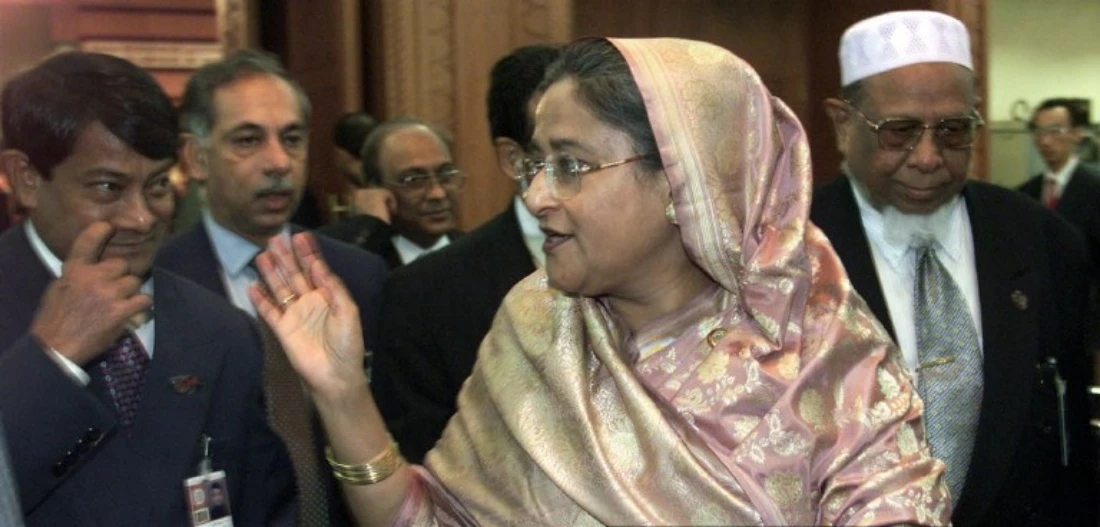 A photo dated November 2000 showing Bangladesh PM at the time, Sheikha Hasina, at the OIC Summit in Doha, Qatar. (AFP)