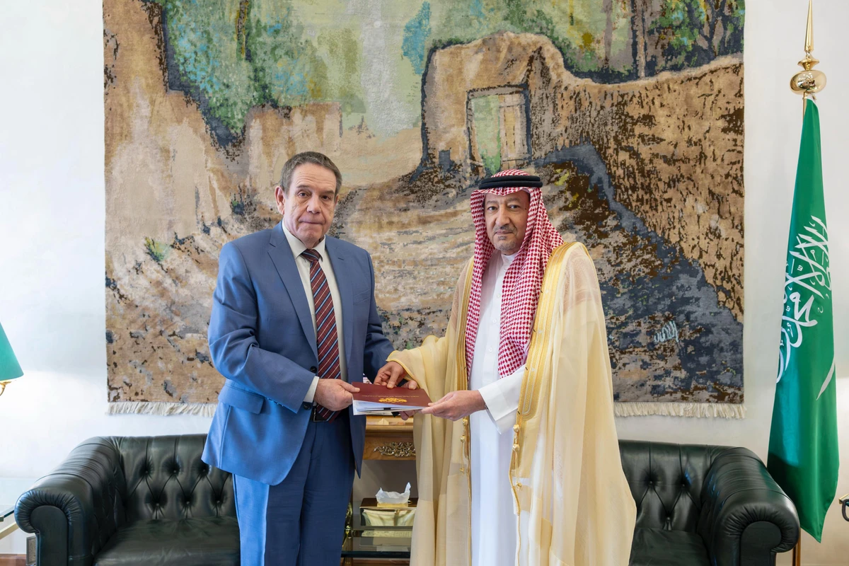 The message was received by Deputy Foreign Minister Waleed Al-Khuraiji during a meeting with Russia’s ambassador to the Kingdom Sergey Kozlov. (SPA)