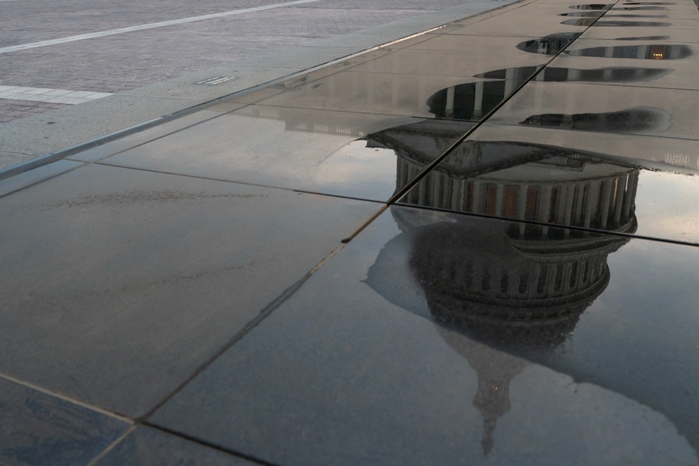 Senators eyeing 2026 midterm congressional elections are divided. (Reuters)