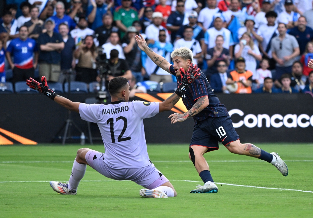 Diego Luna’s 2 goals lift US past Guatemala into Gold Cup final