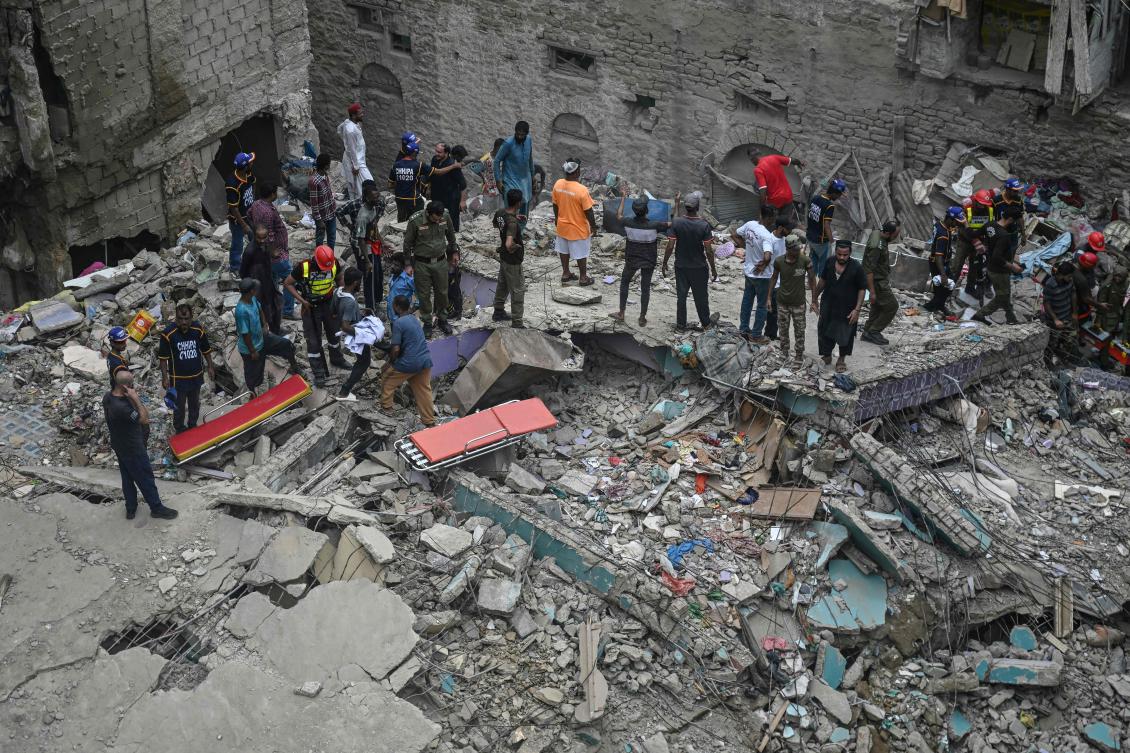 27 dead in Pakistan building collapse