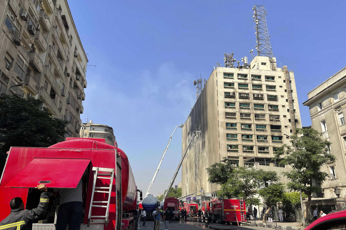 Four dead in fire at major Cairo telecoms hub, Internet disrupted