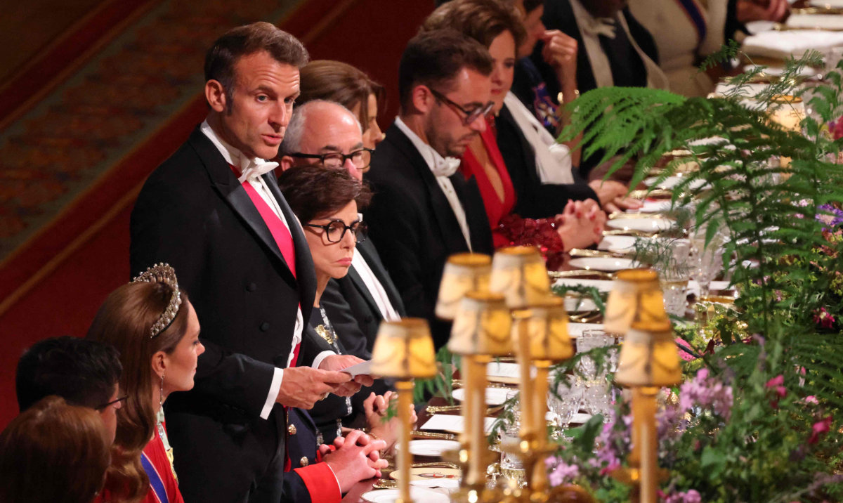 France's President Emmanuel Macron (C) delivers a speech during a State Banquet at Windsor Castle, west of London, on July 8, 2025, on the first day of a three-day state visit of French President to Britain. (AFP)
