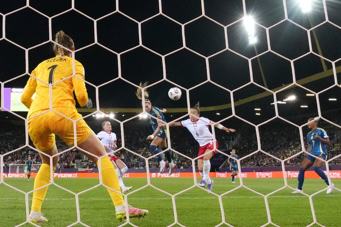 Sweden reach Euro 2025 knockouts with 3-0 win over Poland