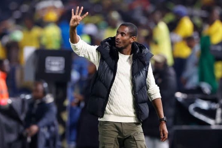 South African Mokwena to coach Algerian champions Mouloudia