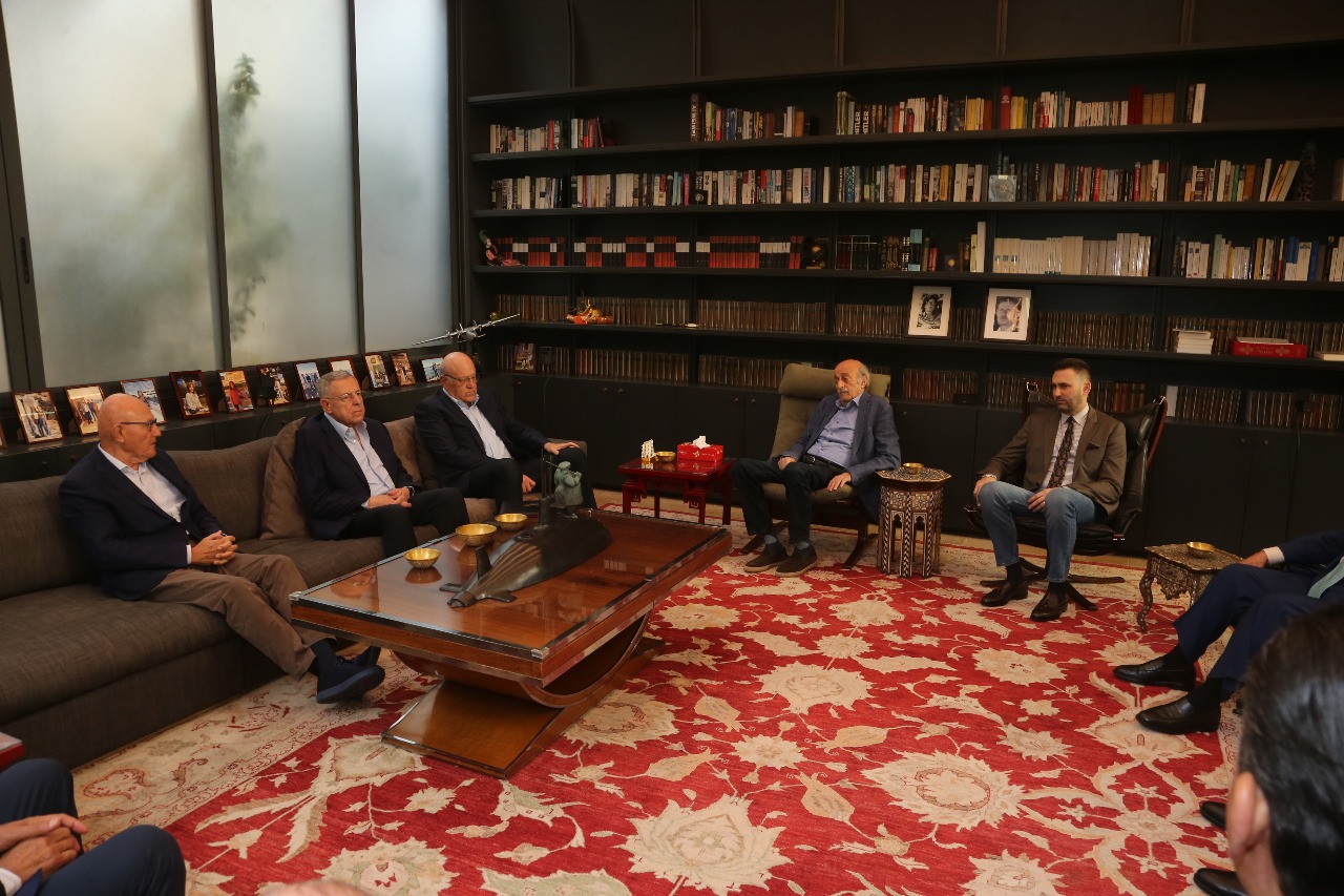 Druze Sheikh Akl in Lebanon calls for Arab and Turkish sponsorship to reassure Syrian people