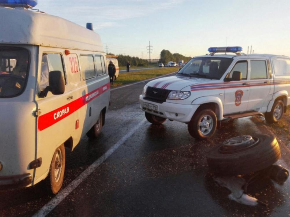 A handout picture released by Russian Emergency Ministry on July 2, 2017 shows the site of a crash between long-haul passenger bus and a truck in Russia’s Tatarstan Region. (AFP)