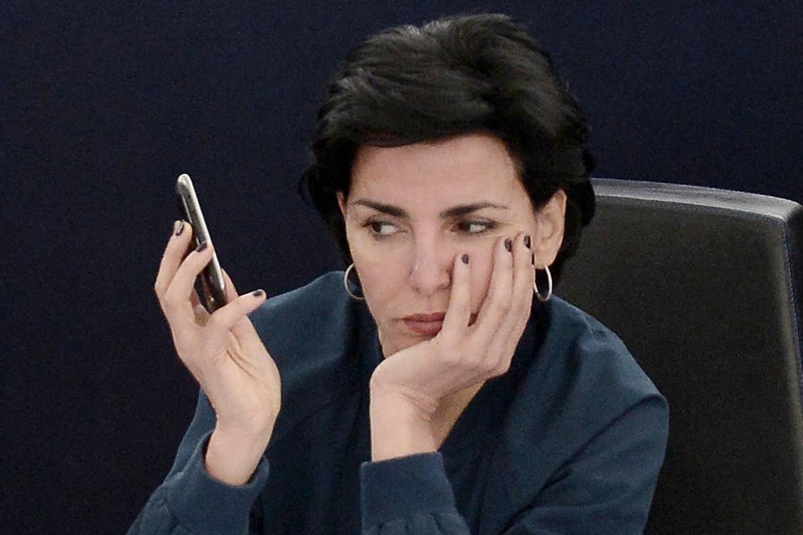 France’s culture minister to be tried on corruption charges