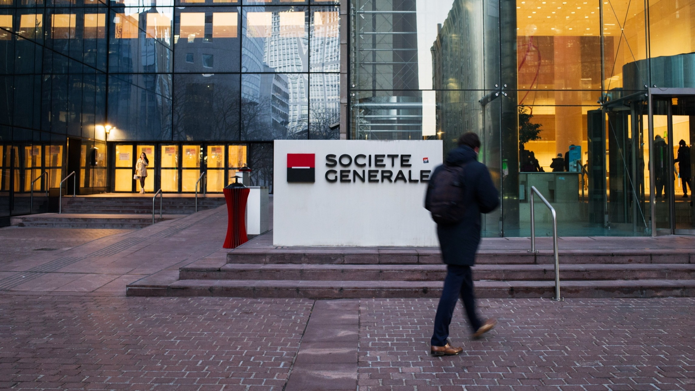 Saudi Arabia taps French bank to expand local debt market