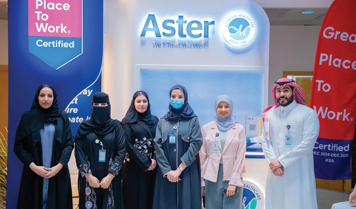 The Aster Sanad team actively engaged with Saudi graduates during the event.