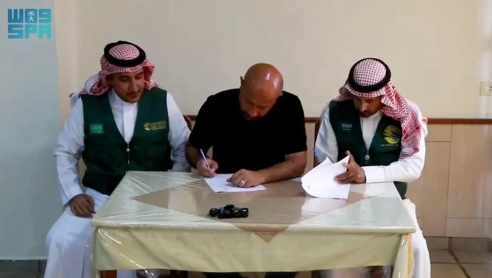 The King Salman Humanitarian Aid and Relief Center has signed a cooperation agreement to provide critical firefighting equipment, machinery and supplies to support efforts in combating forest fires in the Syrian town of Kassab. (SPA)