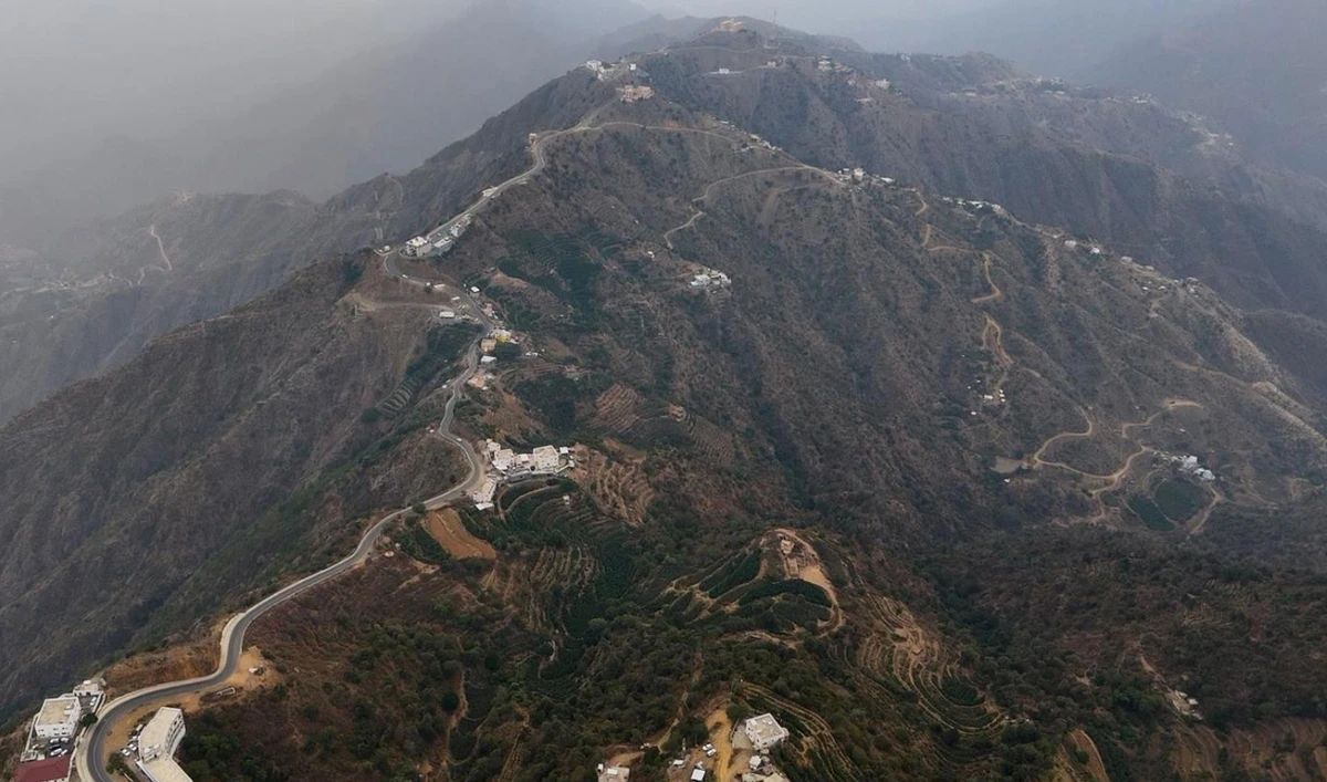 Rising more than 2,000 meters above sea level, the mountain ranks among the highest peaks in Jazan. (SPA)