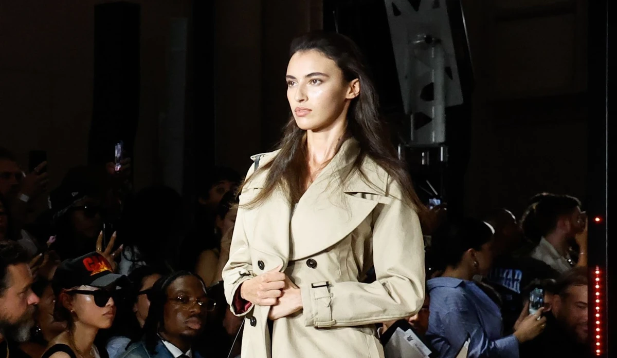 Saudi French model Amira Al-Zuhair is having a whirlwind summer, having recently walked the runway at Paris Men’s Fashion Week, and taking to Instagram this week to share behind-the-scenes photos from a social media campaign for Oscar de la Renta. (Getty Images)