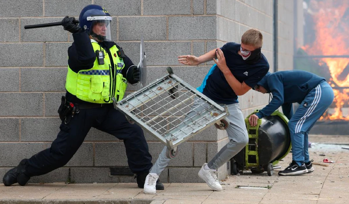 The issue of thousands of irregular migrants arriving in boats across the Channel has triggered rising anger among some Britons. (Reuters)
