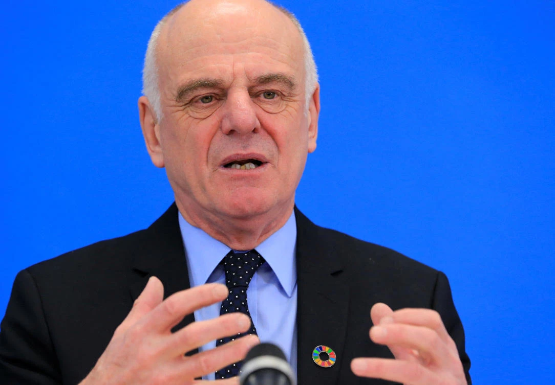 Dr. David Nabarro, a British physician who led the UN response to some of the biggest health crises in recent years, including bird flu, Ebola and the coronavirus pandemic, has died. (Reuters/File)