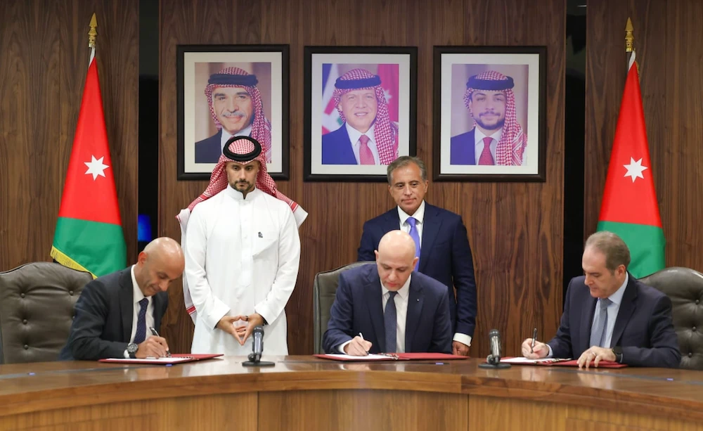 Prime Minister Jafar Hassan witnessed the signing ceremony on Saturday alongside Saudi Prince Khaled bin Alwaleed, chairman of KBW Investments, and Maj. Gen. Yousef Huneiti, chairman of the Joint Chiefs of Staff. (Jordan News Agency)