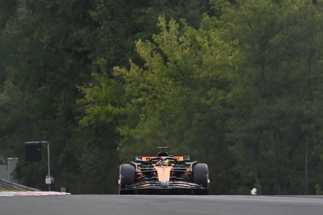 McLaren driver Oscar Piastri of Australia steers his car during the qualifying session for the Hungarian Formula One Grand Prix at the Hungaroring racetrack in Mogyorod, Aug. 2, 2025. (AP)
