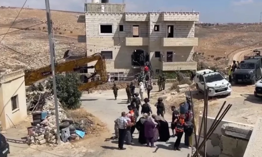 The three-story building that was targeted in Hizma belongs to the family of detainee Ahmed Fayez Subaih Al-Khatib. (Screengrab)