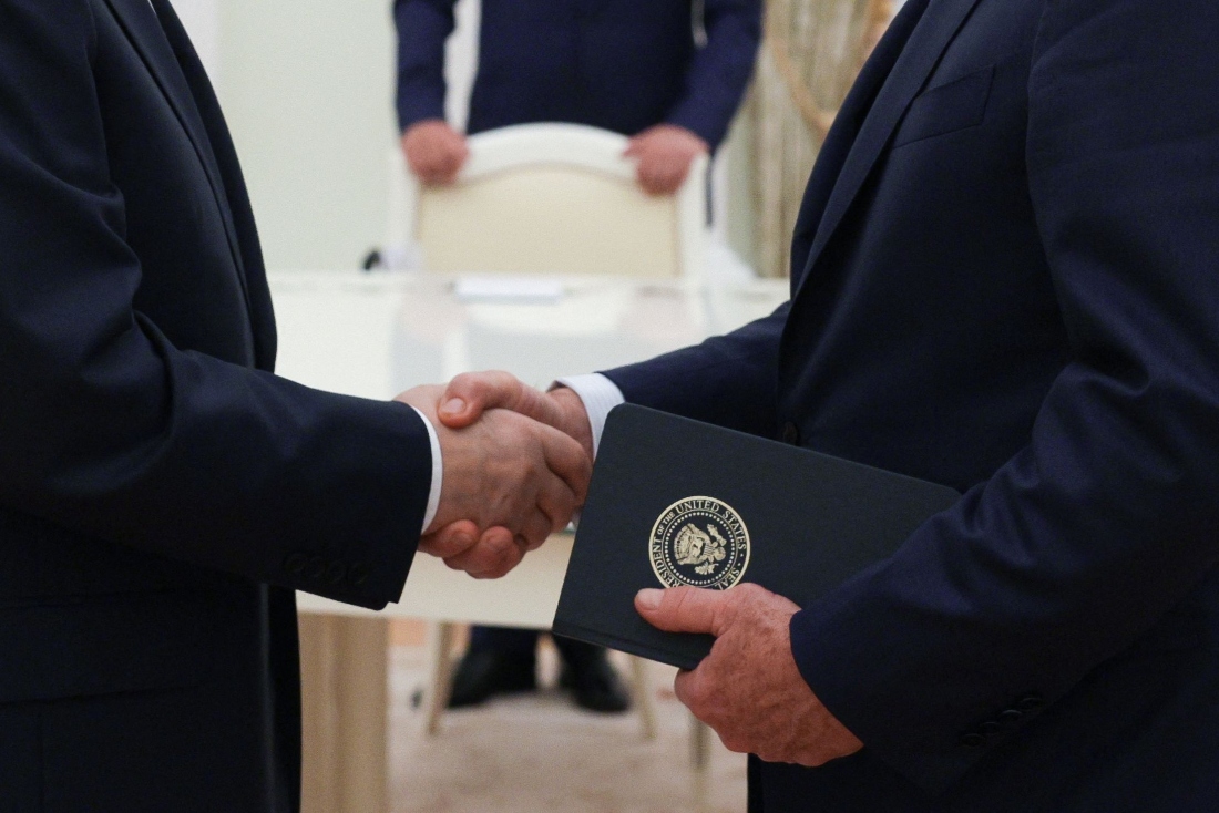 Russia's President Vladimir Putin greets US Special Envoy Steve Witkoff prior to their talks in Moscow, Russia. (Sputnik)