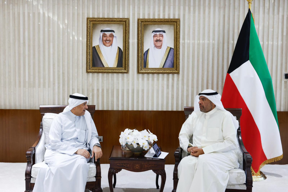 Kuwaiti Minister of Foreign Affairs Abdullah Al-Yahya receives GCC Secretary-General Jasem Albudaiwi in Kuwait City on Wednesday. (SPA)