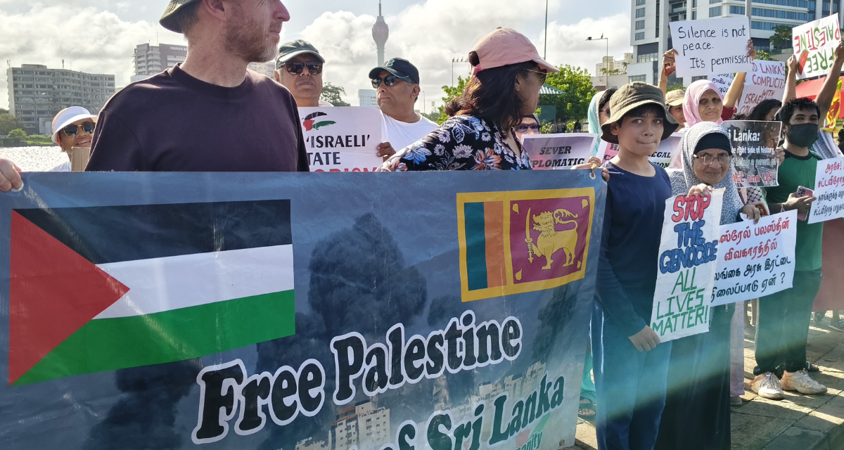 Sri Lankan activists join a Palestine solidarity protest in front of the presidential secretariat in Colombo on Aug. 5, 2025. (AN photo)