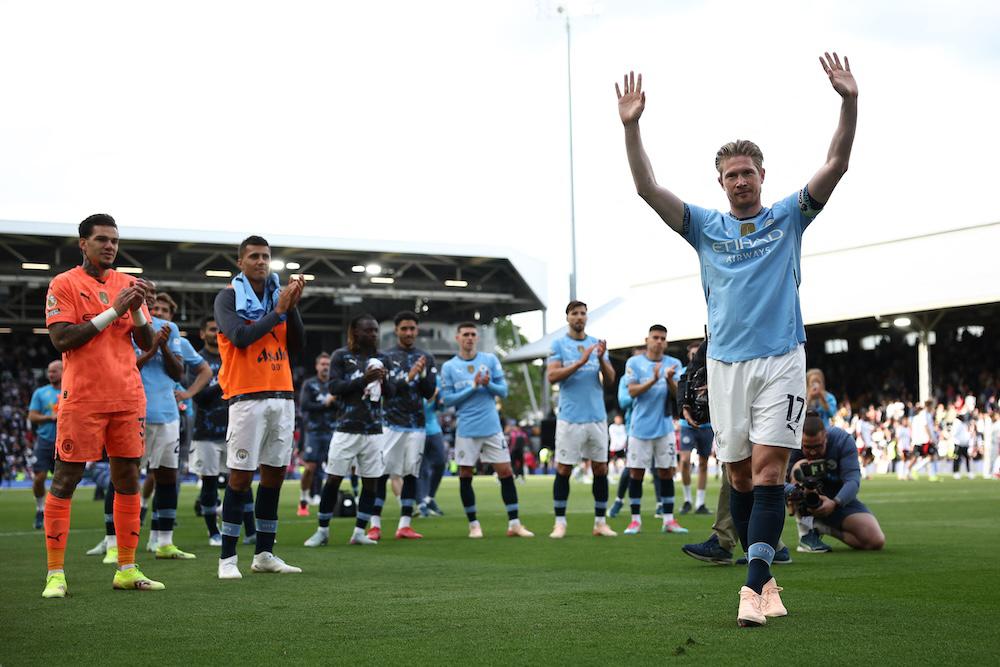 Manchester City’s Belgian midfielder Kevin De Bruyne gestures to the fans after playing his final game for City at Craven Cottage in London on May 25, 2025. (AFP)