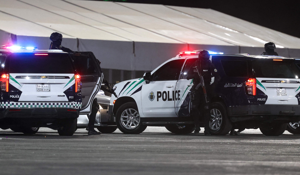 Suspected violations can be reported on the toll-free number 911 in the Makkah and Riyadh regions, and 999 or 996 in other regions of the Kingdom. (AFP)
