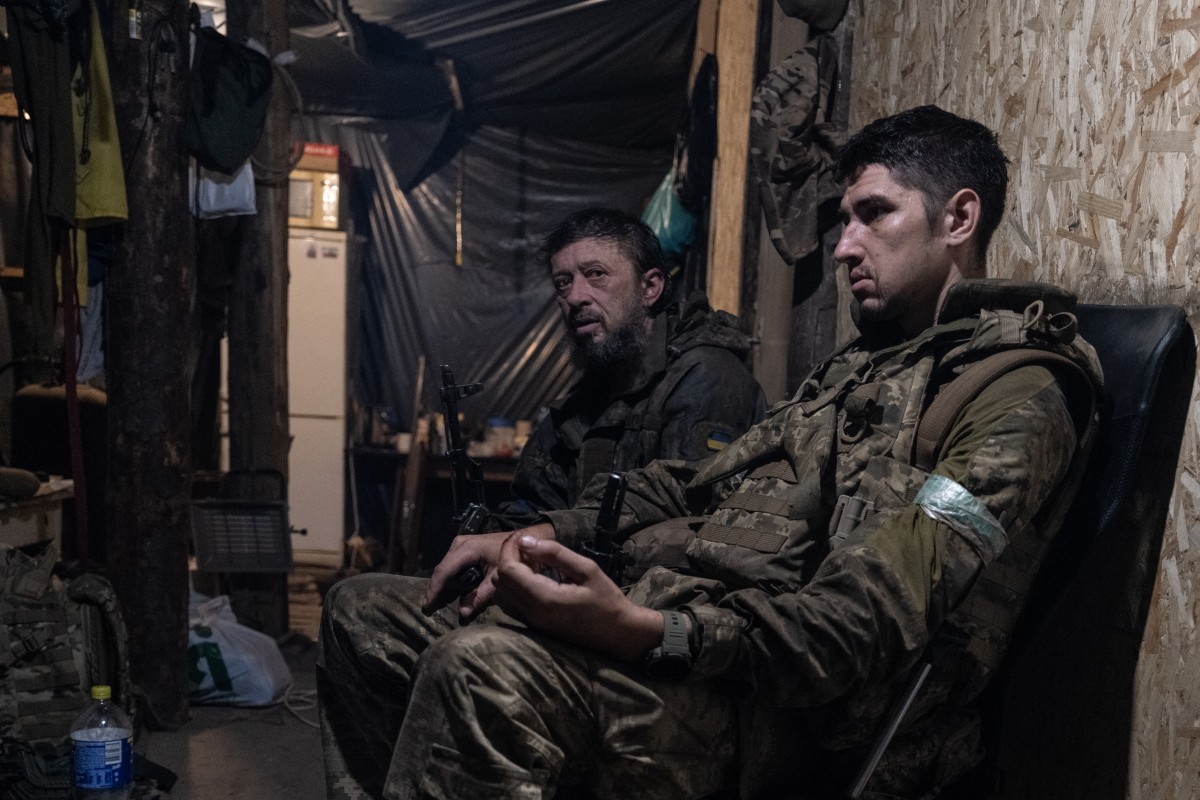 Ukrainian soldiers resting in a shelter after returning from frontline positions after months of fighting, at an undisclosed location in Donetsk region, Aug. 5, 2025. (AFP)