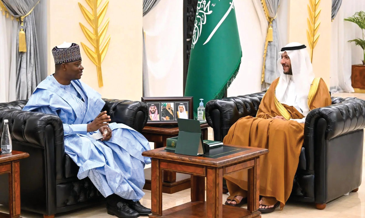 Taif governor receives Ghana’s Consul General