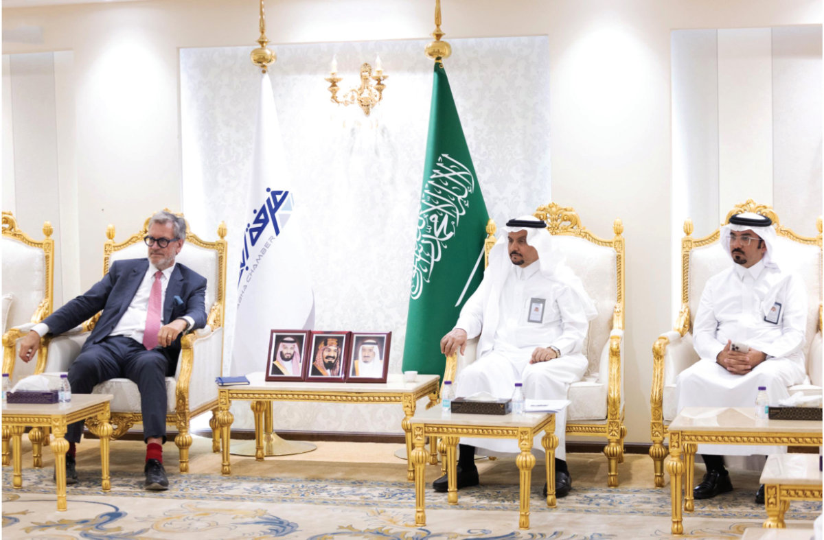 Ambassador Pascal Gregoire meeting with Abha business leaders on Thursday. (SPA)