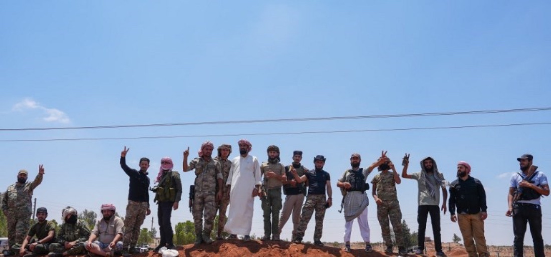 Tribal fighters head into the city of Sweida after fierce clashes with Druze faction in Syria. (NUR/AFP)