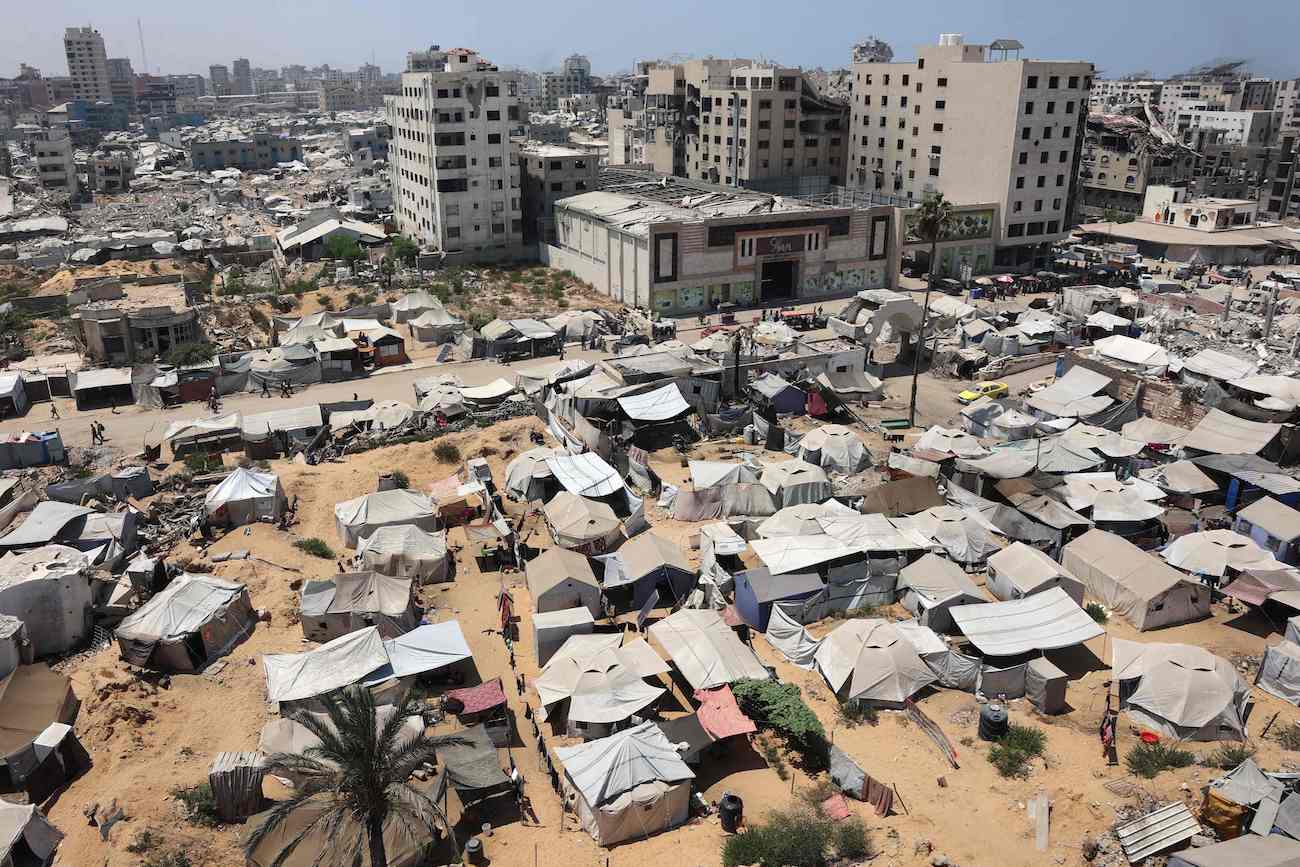 A picture taken on August 18, 2025, shows tents housing displaced Palestinians in Gaza City. (AFP)