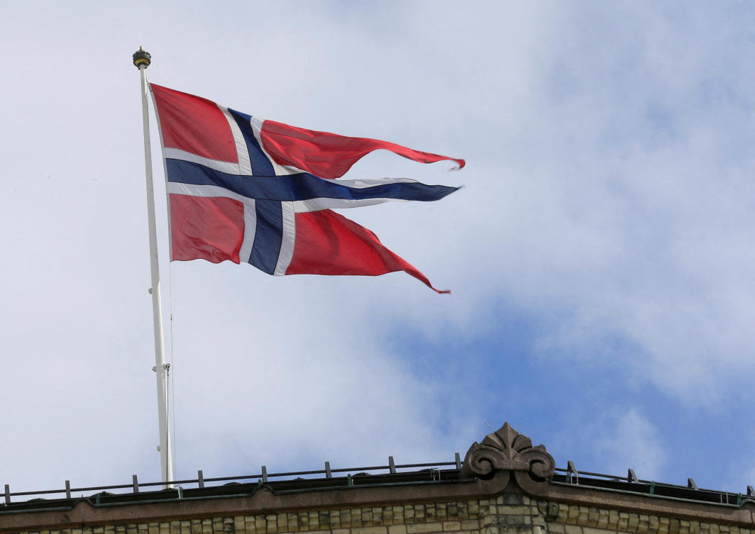 A Norwegian flag flutters over building in Oslo, Norway May 31, 2017. (REUTERS)