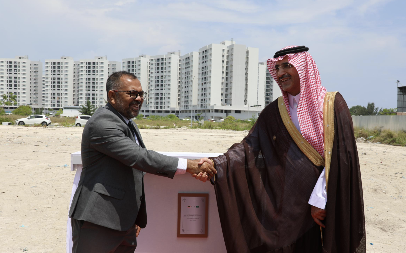 SFD CEO Sultan Abdulrahman Al-Marshad participated in the groundbreaking ceremony for the Affordable Housing Project in the Maldives in April, alongside the country’s Minister of Finance and Planning Mossa Zameer. SFD
