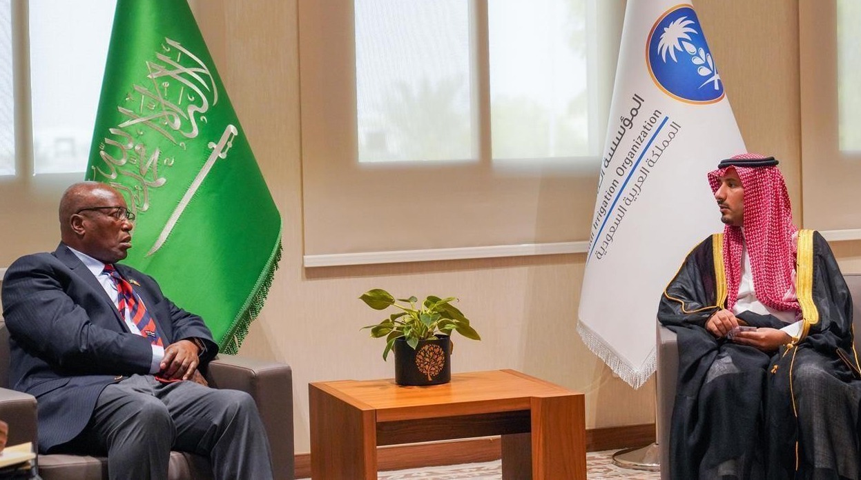 Zimbabwe Ambassador Explores Saudi Experience in Water Resource Management. (SPA)