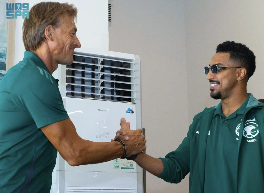 The Saudi Arabia national football team departed King Khalid International Airport on Sunday for Prague to begin their training camp ahead of the Asian play-offs for the 2026 FIFA World Cup. (SPA)