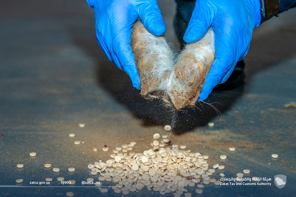 ZATCA successfully thwarts an attempt to smuggle 406,395 Captagon pills concealed in a livestock shipment. (ZATCA)