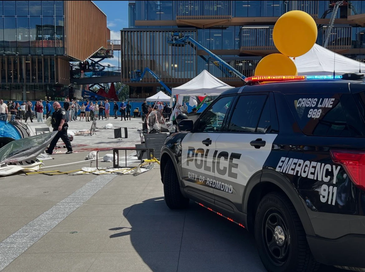 Redmond Police said demonstrators were arrested on multiple charges, including “trespassing, malicious mischief, resisting arrest, and obstruction,” as investigations are underway. (X: @RedmondWaPD)