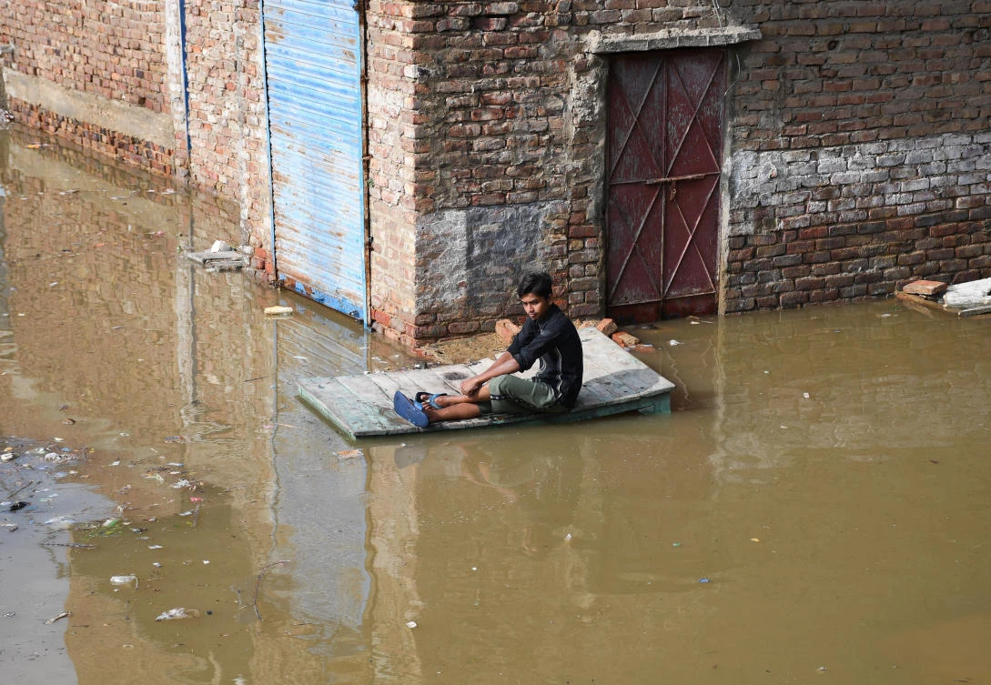 Pakistan lake formed by mountain mudslide threatens ‘catastrophic’ floods