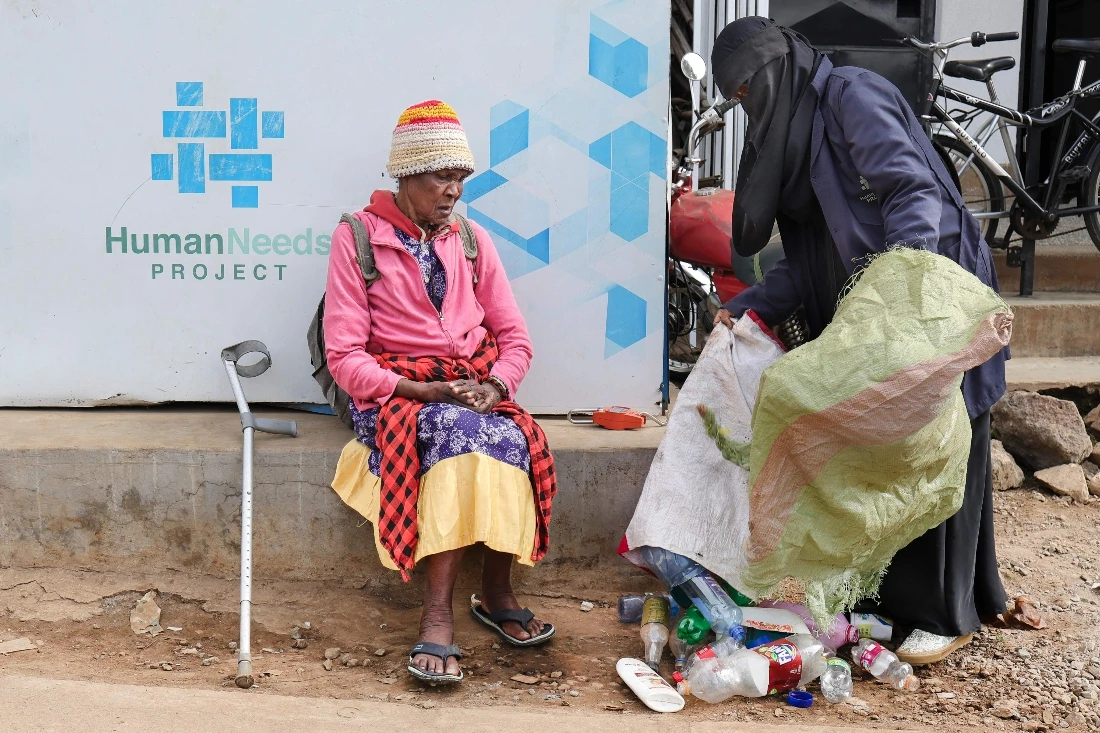 Restoring dignity: Kenya slum exchange offers water for plastic