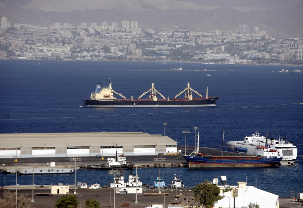 Jordanian officials expressed optimism for continued export growth in the second half of the year. Shutterstock
