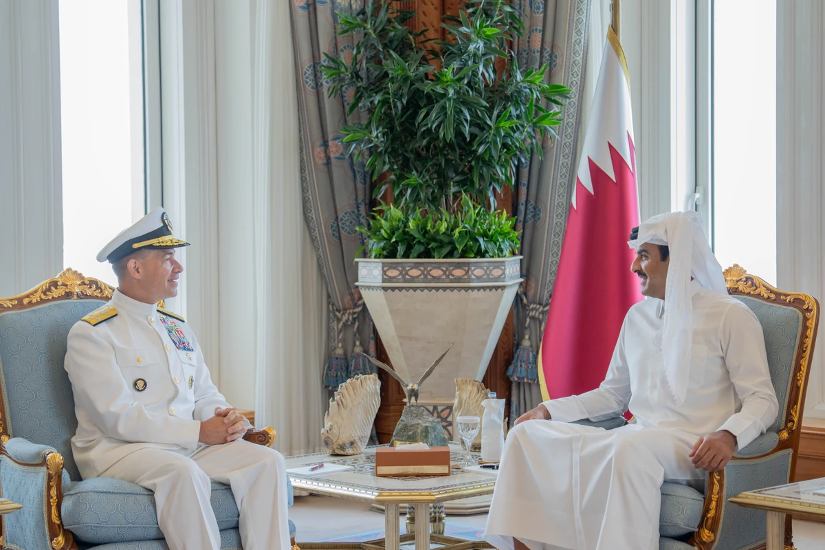 Qatari Emir Sheikh Tamim bin Hamad Al-Thani reviewed ties with the US during a reception for Adm. Charles Bradford Cooper II, commander of the US Central Command, in Doha. (QNA)