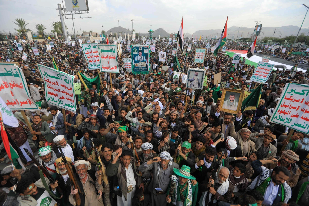 Houthis raid UN offices in Yemen and detain at least 11 employees