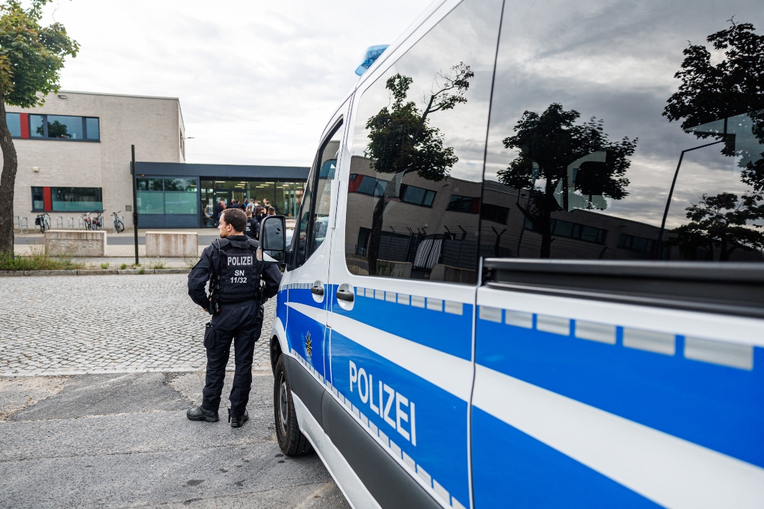 Probe launched after German police officer punches pro-Palestine activist