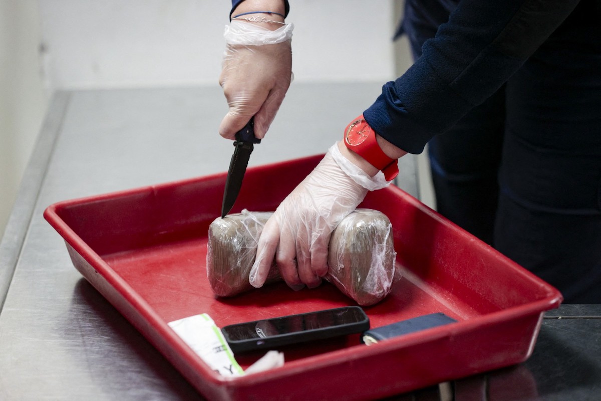 Lebanese authorities have foiled an attempt to smuggle 125 kilograms of cocaine with the help of the Saudi Ministry of Interior. (File/AFP)