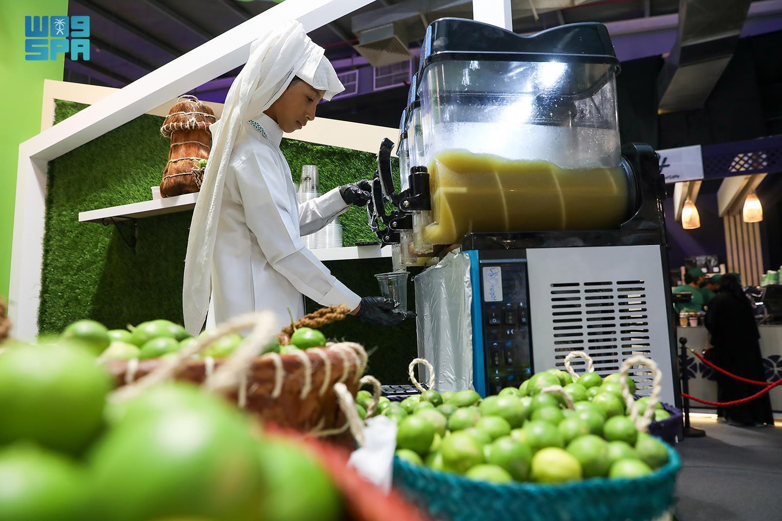 The exhibition features 73 pavilions displaying innovative lime-based products. (SPA)