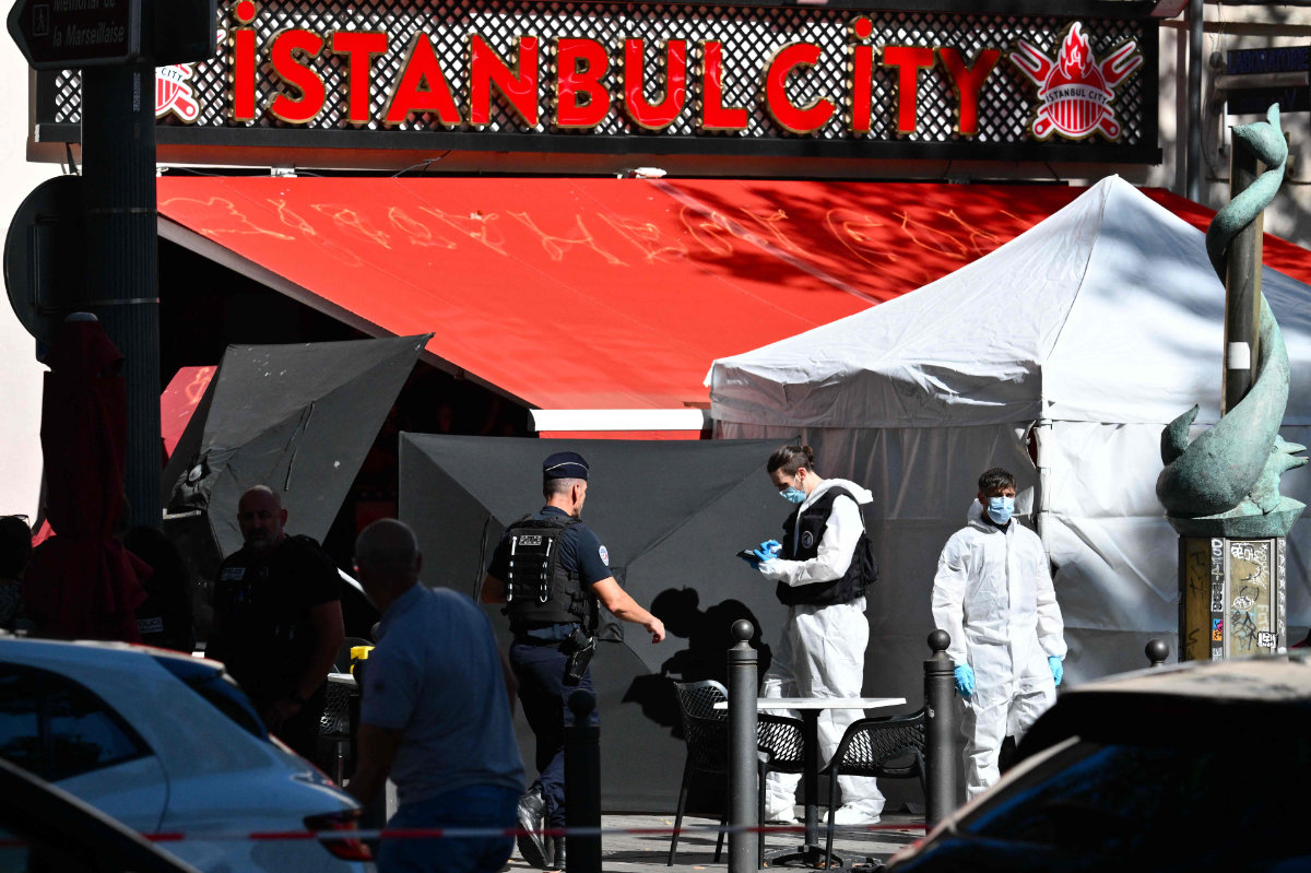 French forensic police officers work at the site of a stabbing incident in the center of the southern port city of Marseille on September 2, 2025. (AFP)