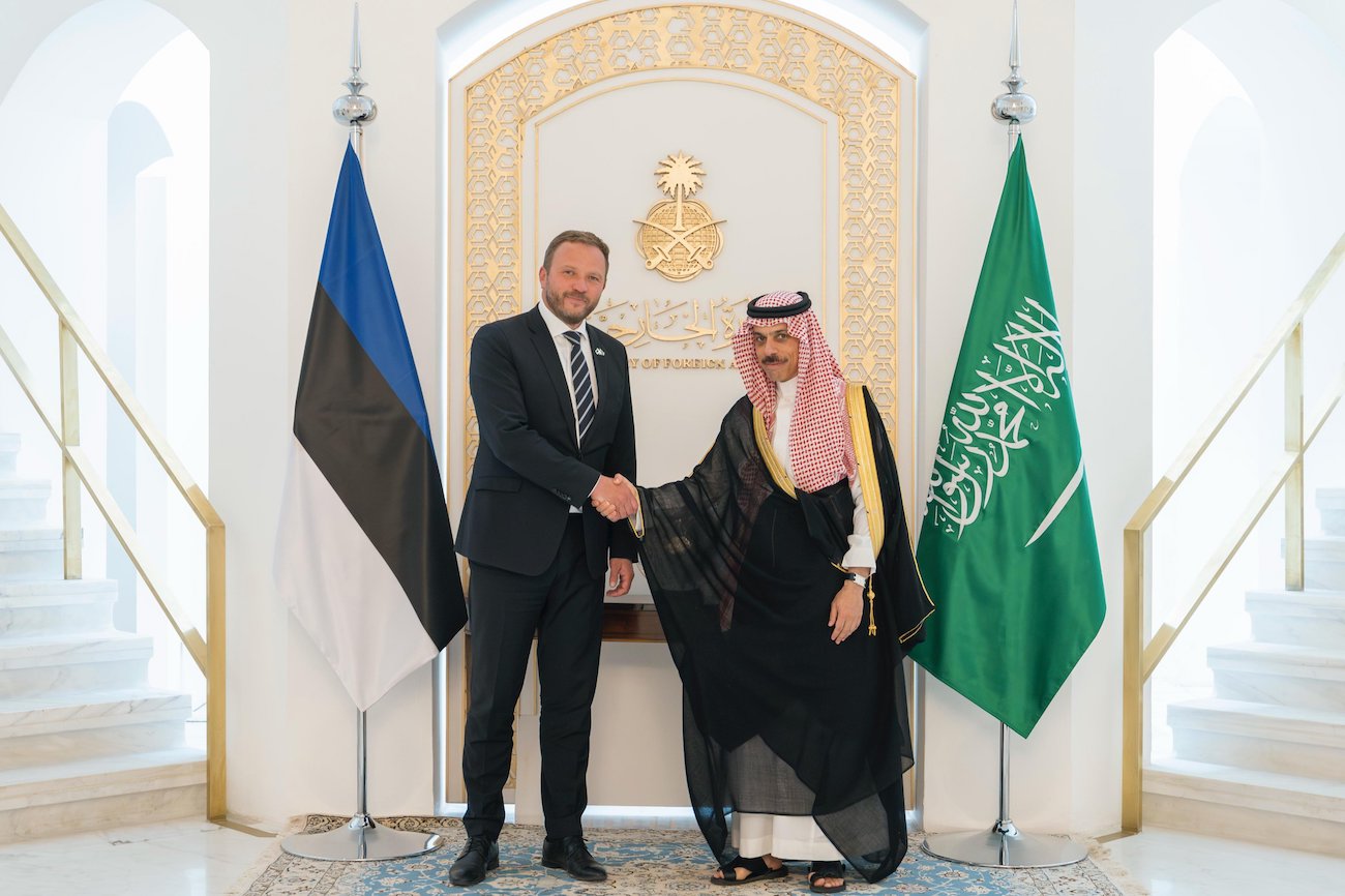 Saudi Foreign Minister Prince Faisal bin Farhan meets with Estonia’s Foreign Minister Margus Tsahkna in Riyadh. (KSAMOFA)