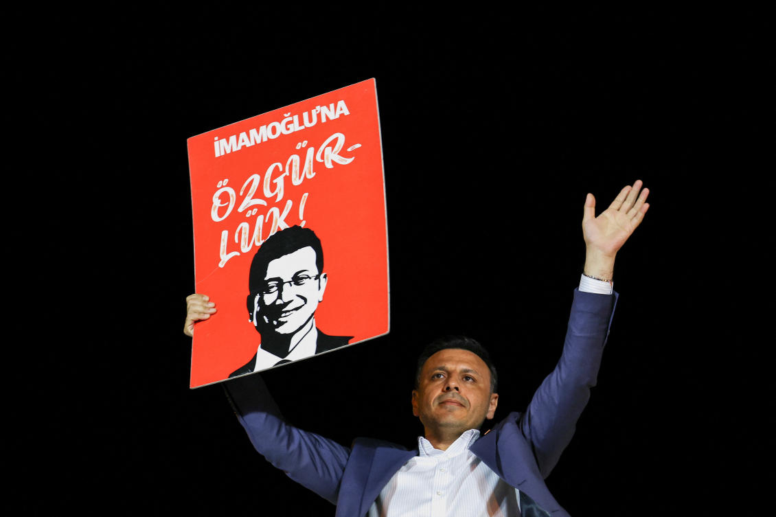 Turkiye orders detention of Istanbul district mayor, others in corruption probe, state media says. (REUTERS)